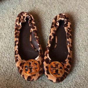 Gorgeous Leopard hair Tory Burch Reva flats